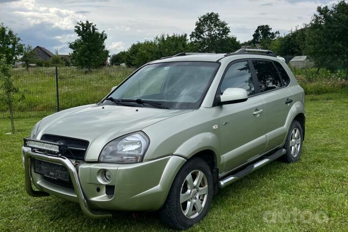 Hyundai Tucson 1 generation Crossover