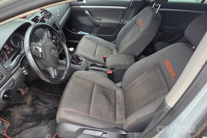 Volkswagen Golf 5 generation Hatchback 5-doors