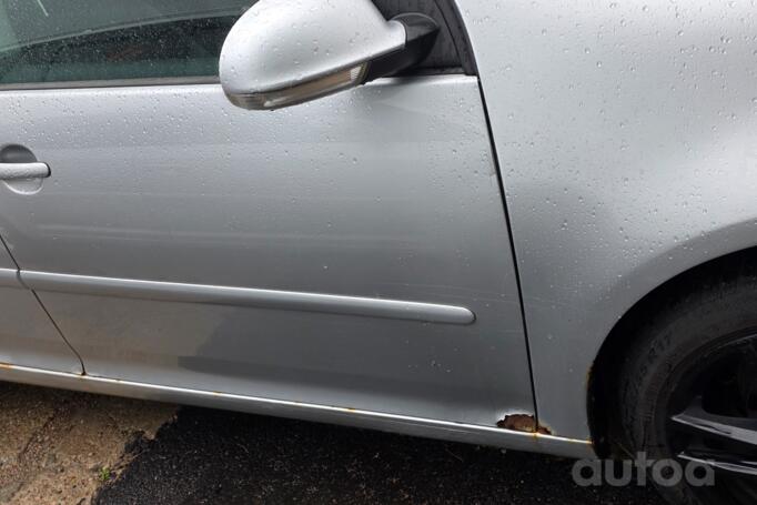 Volkswagen Golf 5 generation Hatchback 5-doors