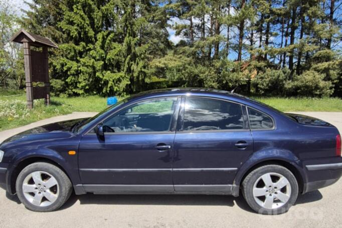 Volkswagen Passat B5 Sedan 4-doors