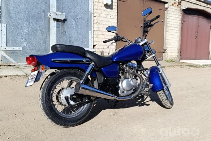 Suzuki Marauder 125