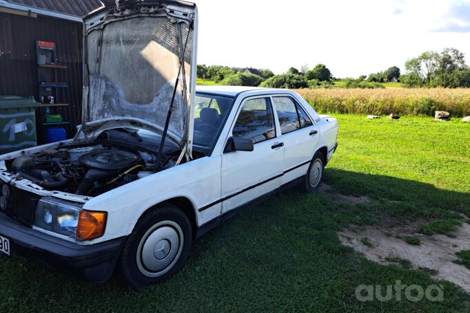 Mercedes-Benz 190 (W201) 1 generation