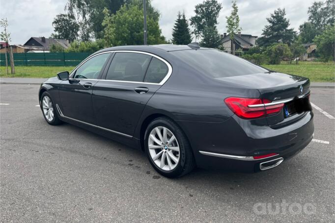 BMW 7 Series G11/G12 Sedan