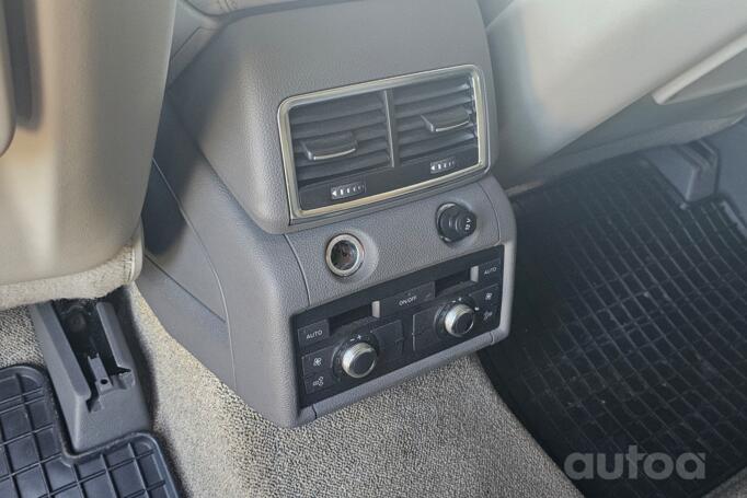 Audi Q7 4L Crossover