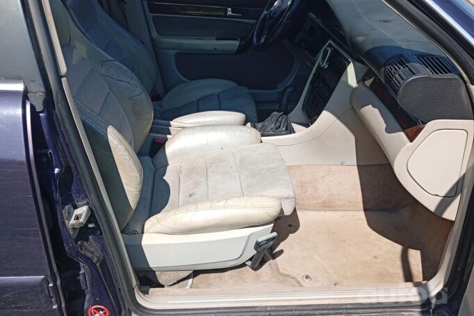 Audi A6 A4/C4 wagon