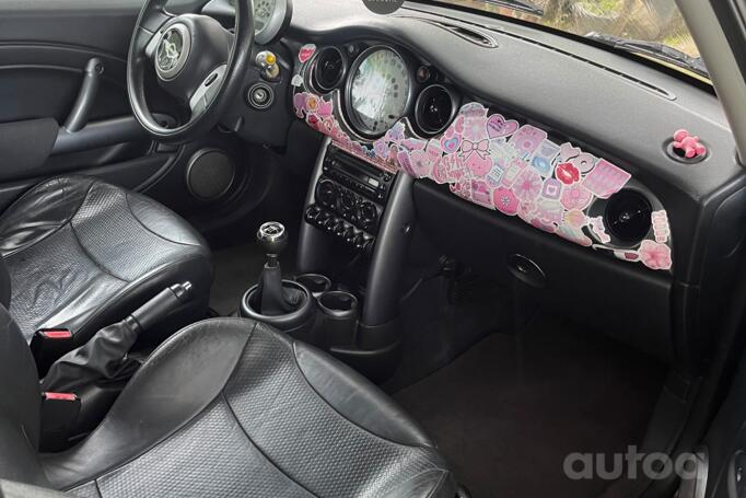 Mini One R50 [restyling] Hatchback