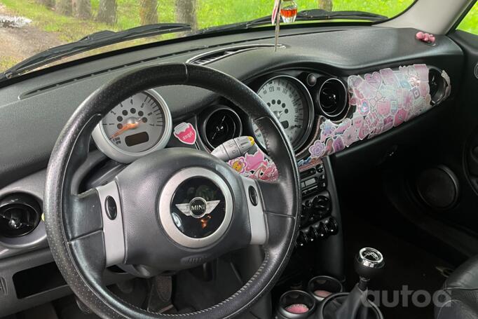 Mini One R50 [restyling] Hatchback