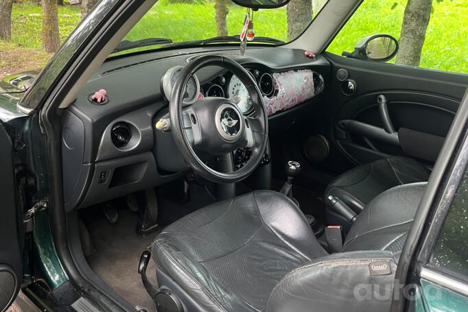 Mini One R50 [restyling] Hatchback
