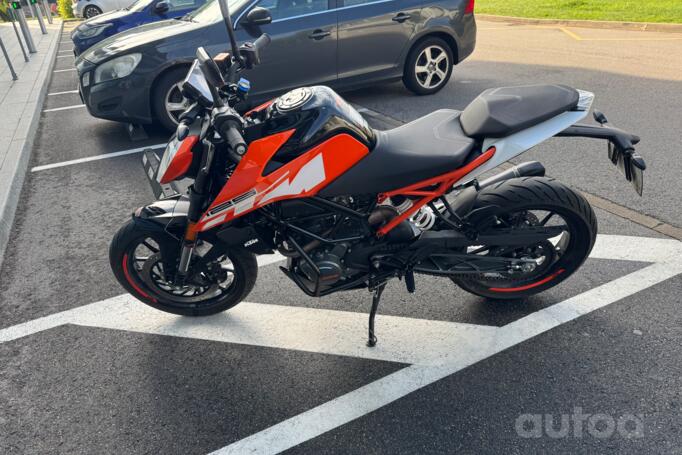 KTM 125