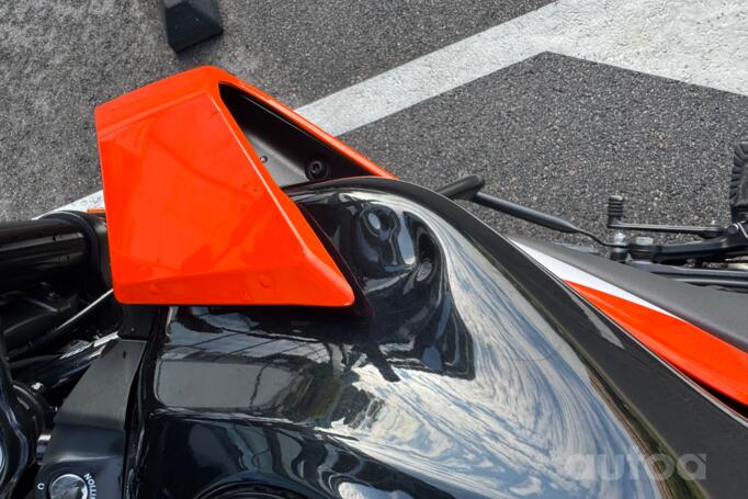 KTM 125