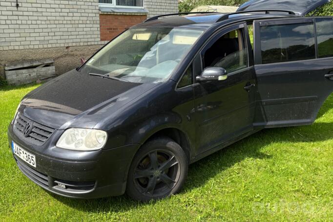 Volkswagen Touran 1 generation Minivan