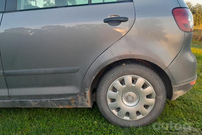 Volkswagen Golf Plus 1 generation