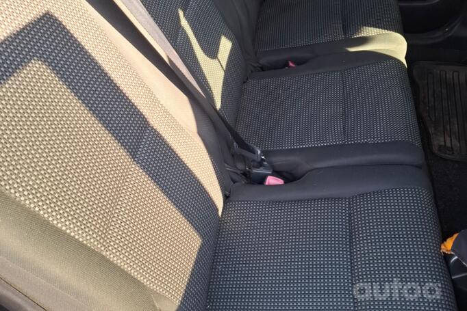 Toyota Corolla Verso 1 generation [restyling] Minivan