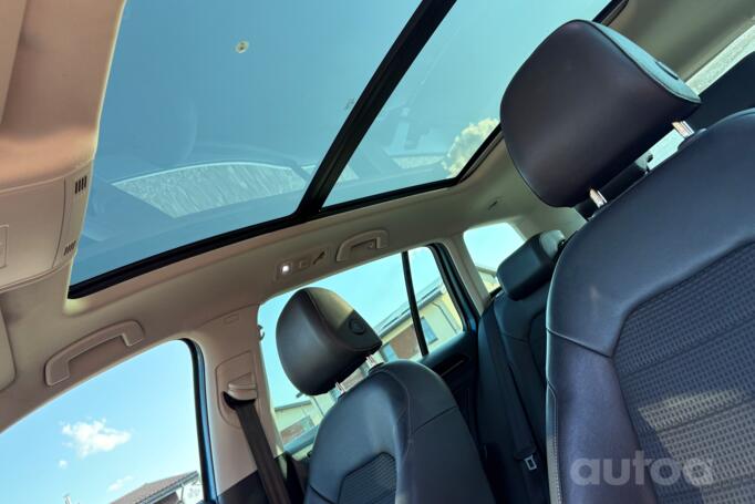 Volkswagen Golf 7 generation Variant wagon 5-doors