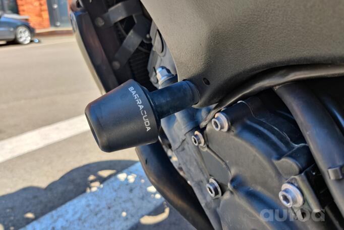 Yamaha FZ