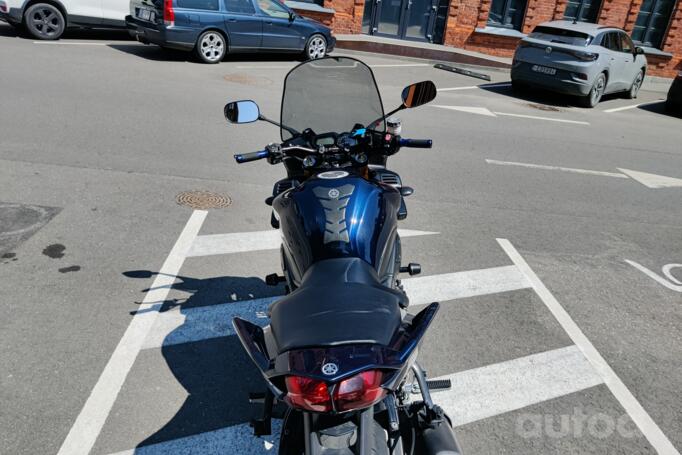 Yamaha FZ
