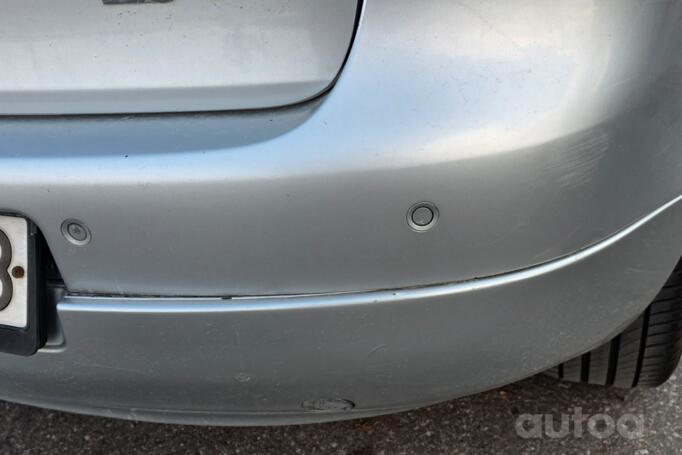 Volkswagen Golf 5 generation Hatchback 5-doors