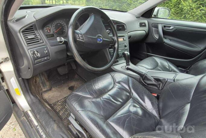 Volvo V70 2 generation [restyling] wagon 5-doors