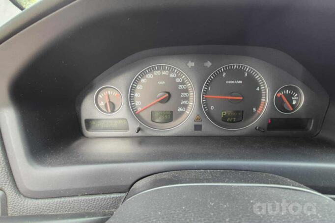 Volvo V70 2 generation [restyling] wagon 5-doors