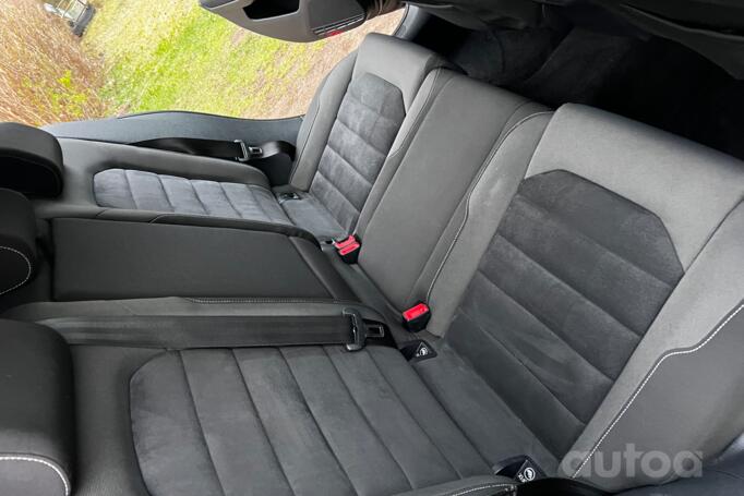 Volkswagen Golf 7 generation Hatchback 5-doors