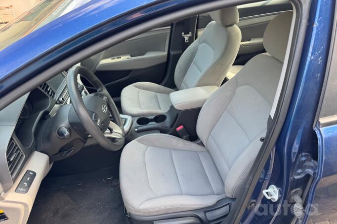 Hyundai Elantra AD Sedan
