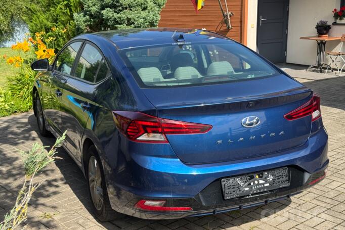 Hyundai Elantra AD Sedan