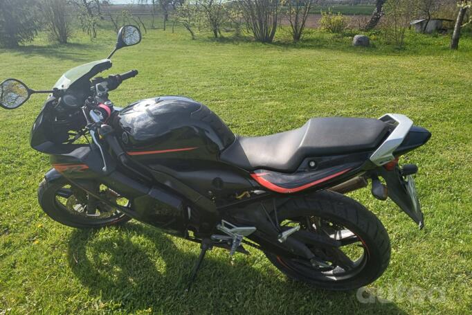 Yamaha TZR