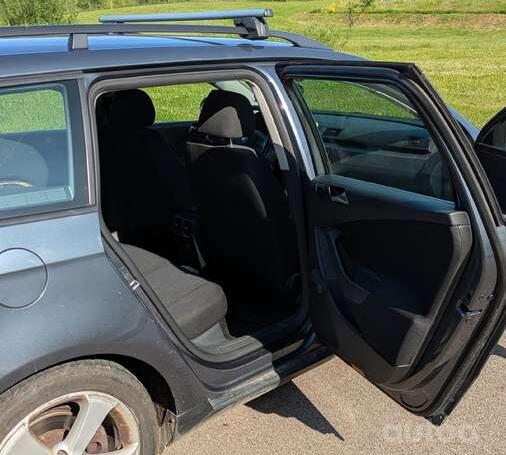 Volkswagen Passat B6 wagon 5-doors