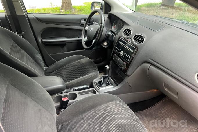 Ford Focus 2 generation Hatchback 5-doors