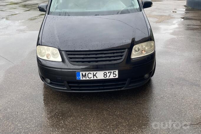 Volkswagen Touran 1 generation Minivan