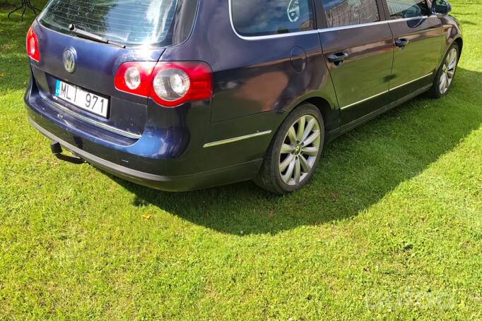 Volkswagen Passat B6 wagon 5-doors
