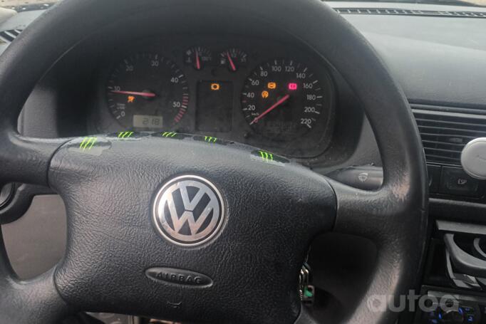 Volkswagen Golf 4 generation Hatchback 5-doors