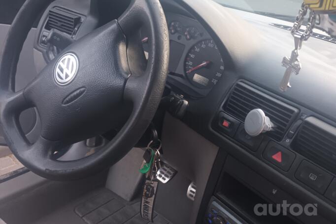 Volkswagen Golf 4 generation Hatchback 5-doors