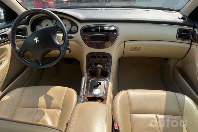 Peugeot 607