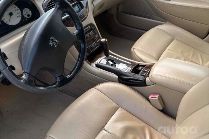 Peugeot 607