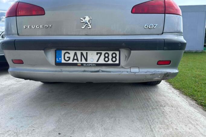 Peugeot 607
