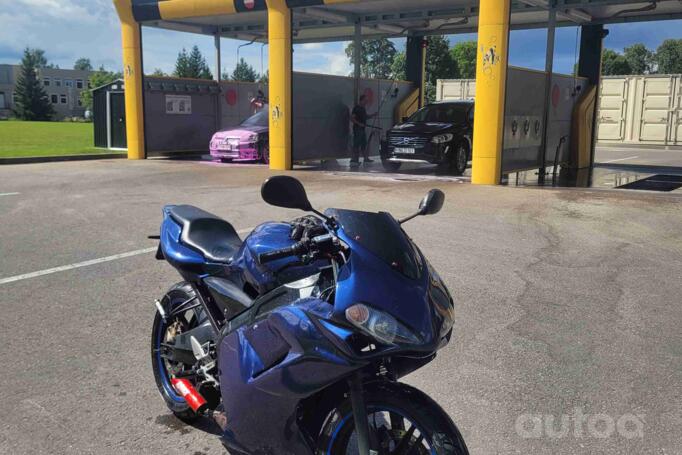 Yamaha TZR