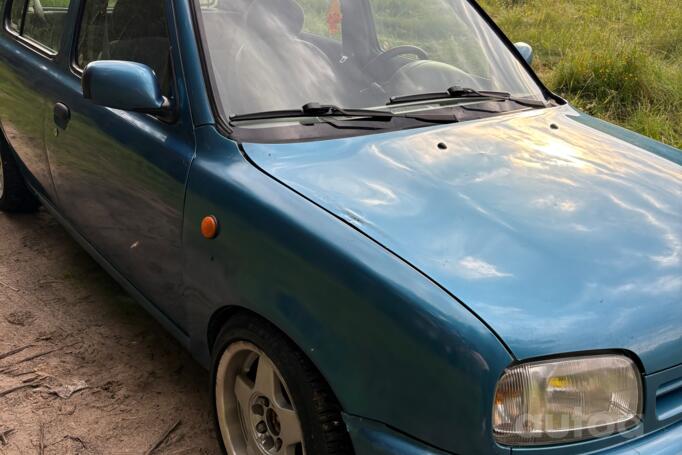 Nissan Micra K11 Hatchback 3-doors