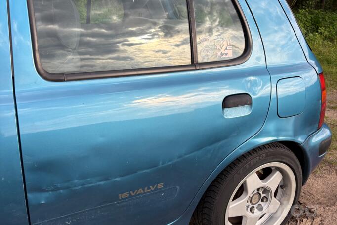 Nissan Micra K11 Hatchback 3-doors