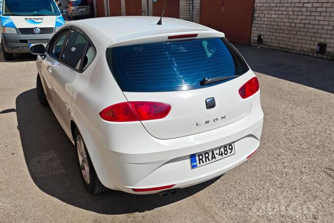 SEAT Leon 2 generation [restyling] Hatchback
