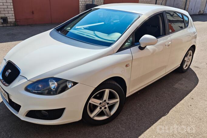 SEAT Leon 2 generation [restyling] Hatchback
