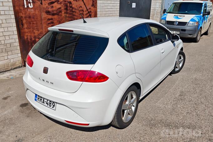 SEAT Leon 2 generation [restyling] Hatchback