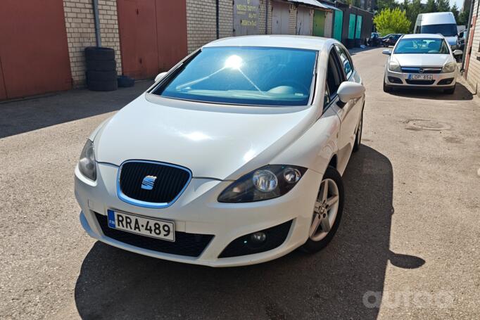 SEAT Leon 2 generation [restyling] Hatchback