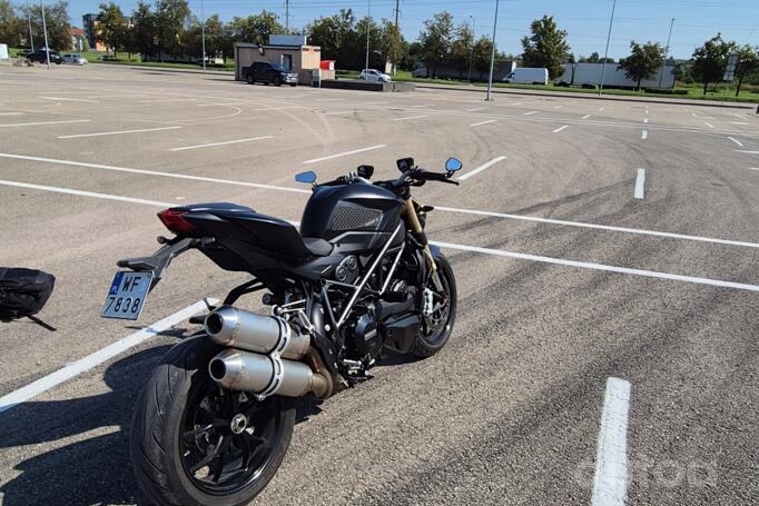 Ducati Streetfighter
