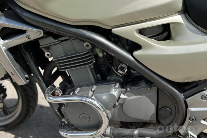 Kawasaki ER 5
