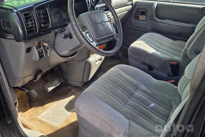 Chrysler Voyager 2 generation Grand minivan 4-doors
