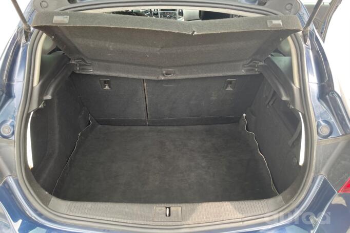 Opel Astra J Hatchback 5-doors