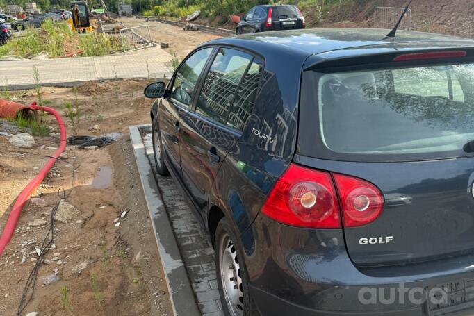 Volkswagen Golf 5 generation Hatchback 5-doors