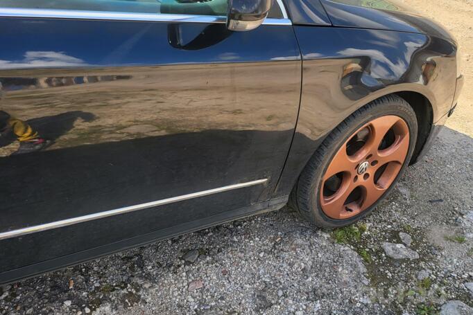 Volkswagen Passat B6 wagon 5-doors