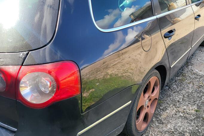 Volkswagen Passat B6 wagon 5-doors